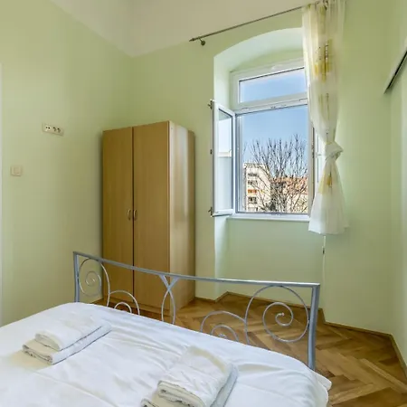 Διαμέρισμα Heritage Old Town - 1 *